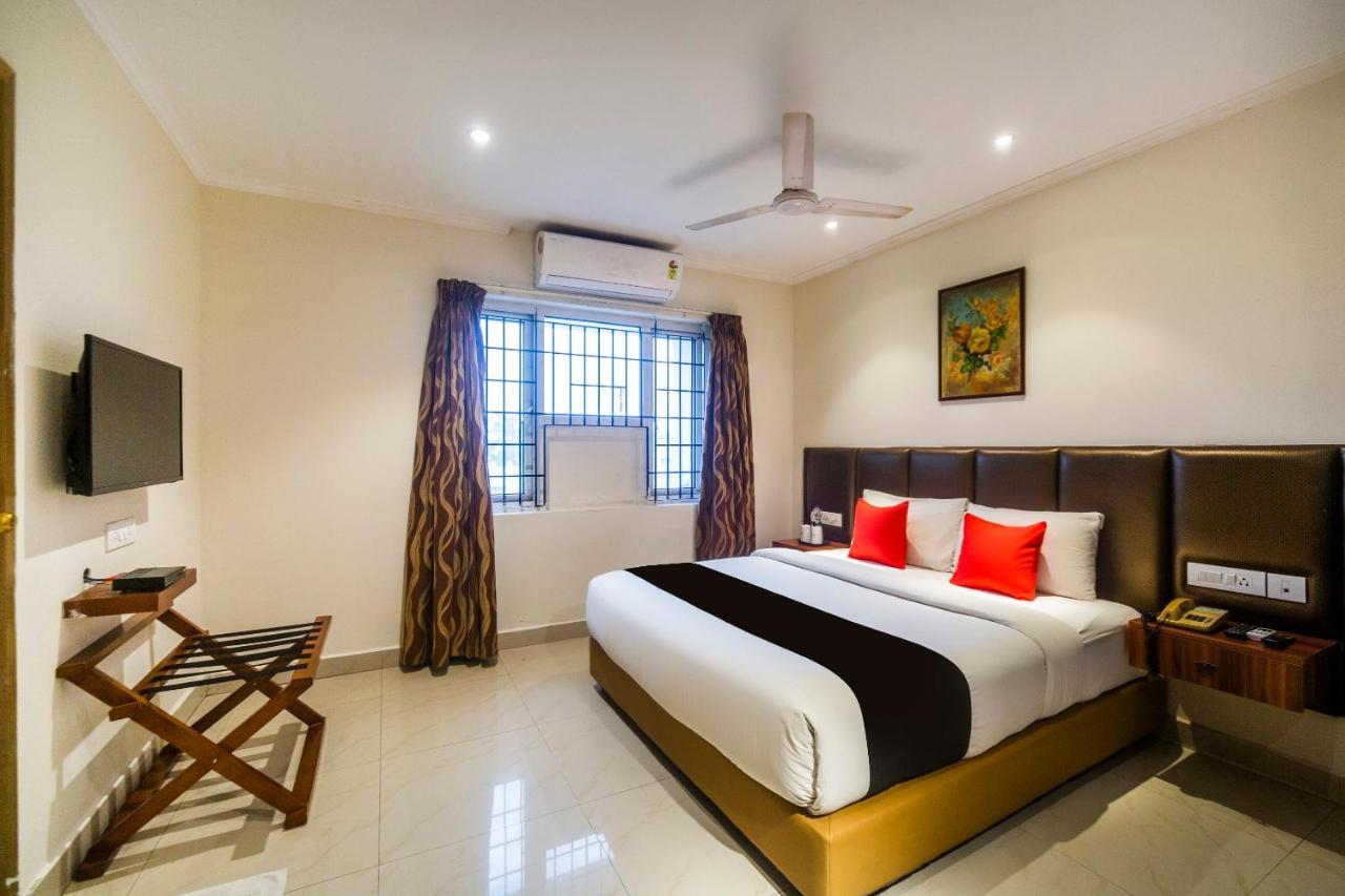 Capital O 66763 Blossoms Serviced Apartments Chennai Extérieur photo