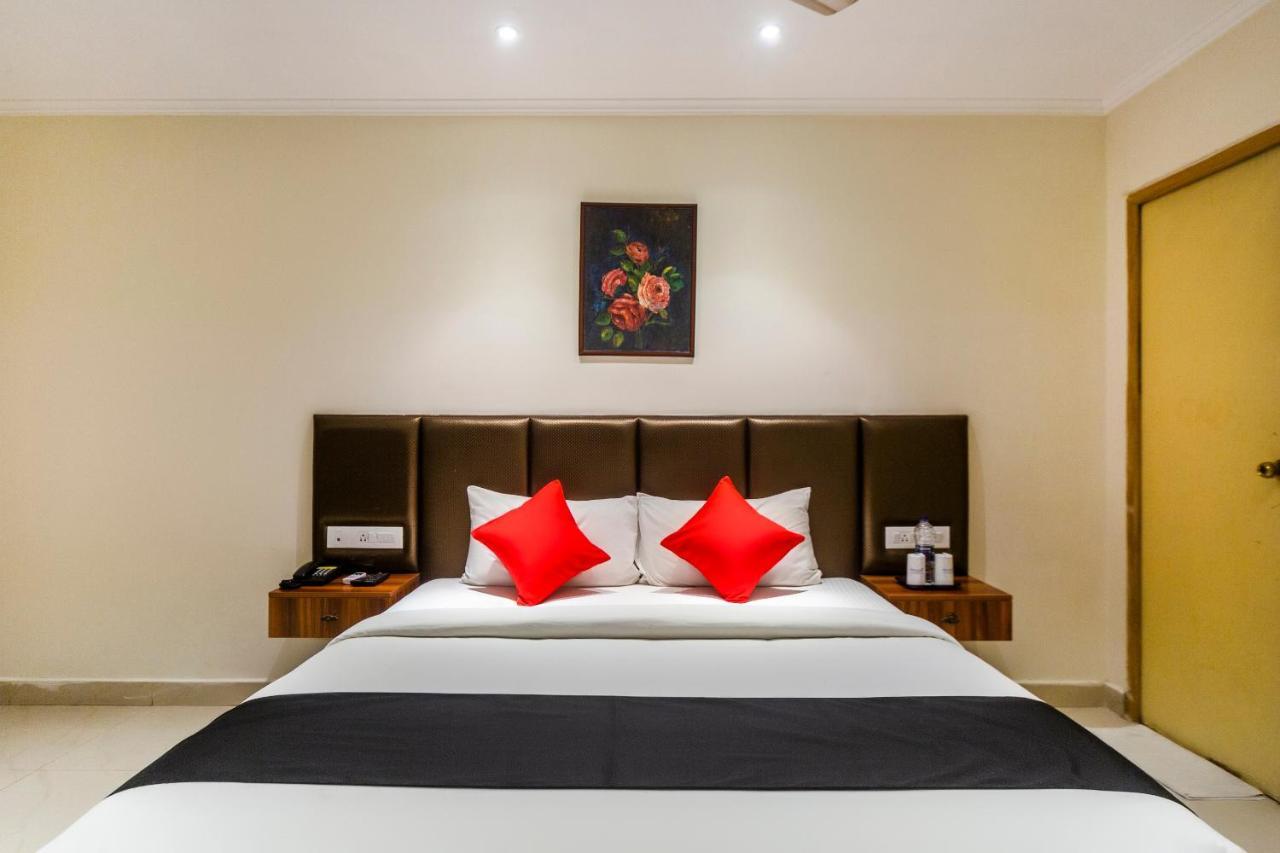 Capital O 66763 Blossoms Serviced Apartments Chennai Extérieur photo