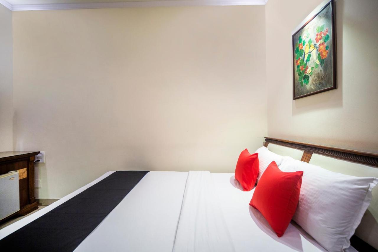 Capital O 66763 Blossoms Serviced Apartments Chennai Extérieur photo