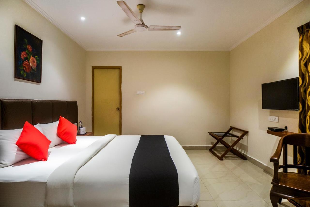 Capital O 66763 Blossoms Serviced Apartments Chennai Extérieur photo