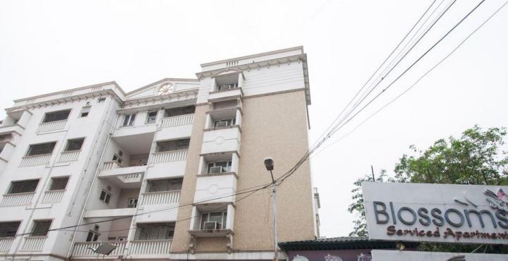 Capital O 66763 Blossoms Serviced Apartments Chennai Extérieur photo