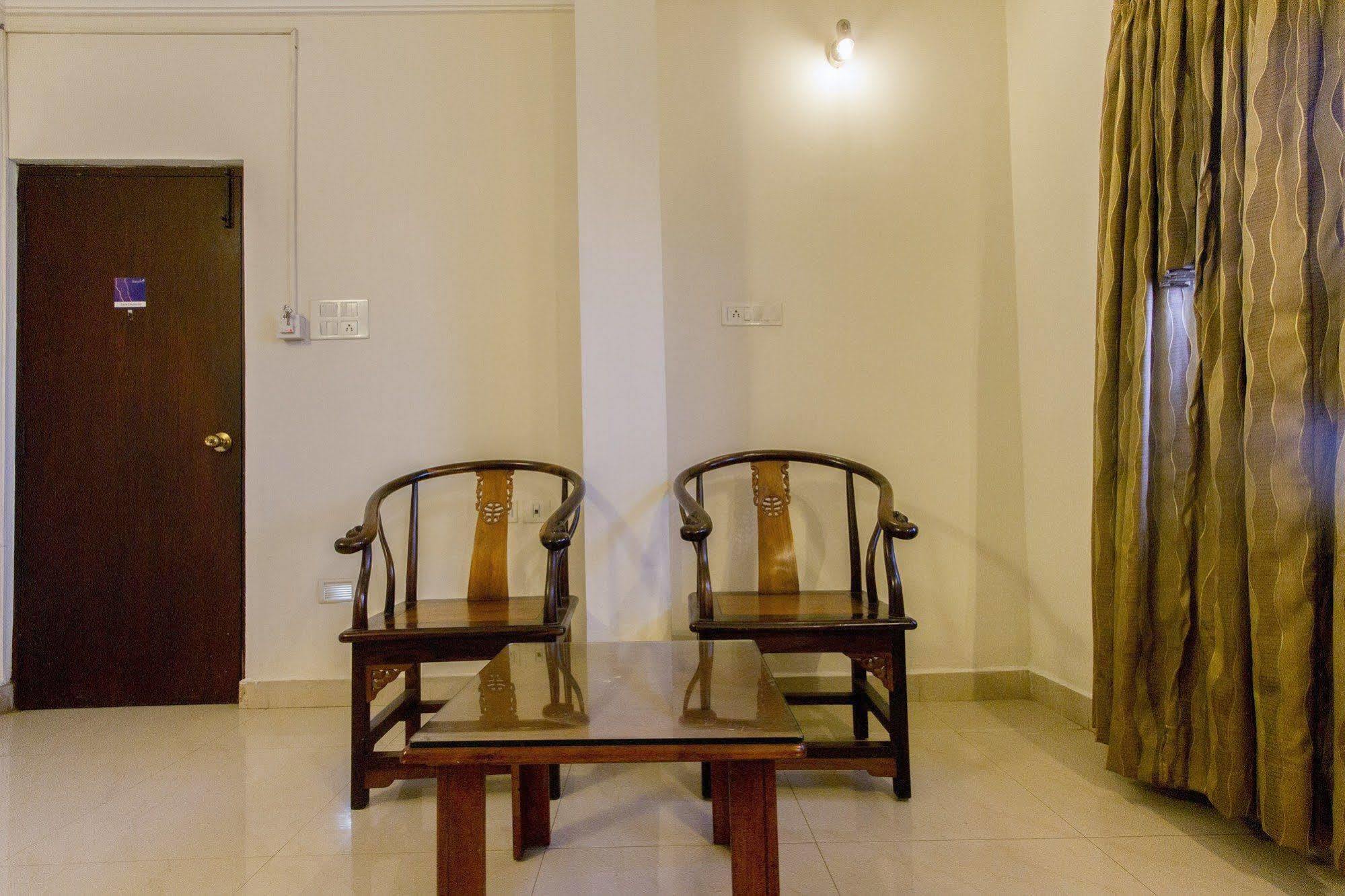 Capital O 66763 Blossoms Serviced Apartments Chennai Extérieur photo