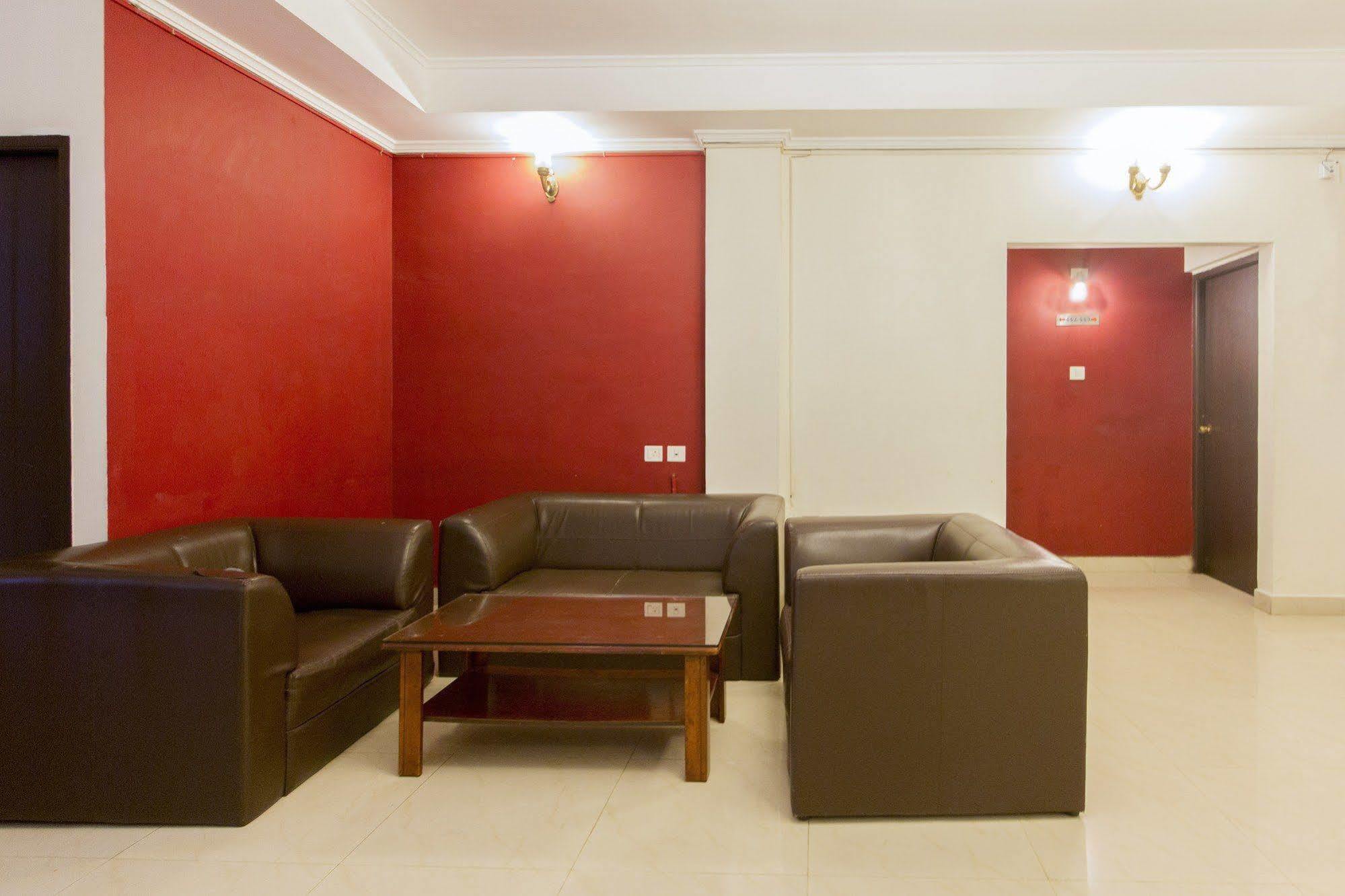 Capital O 66763 Blossoms Serviced Apartments Chennai Extérieur photo