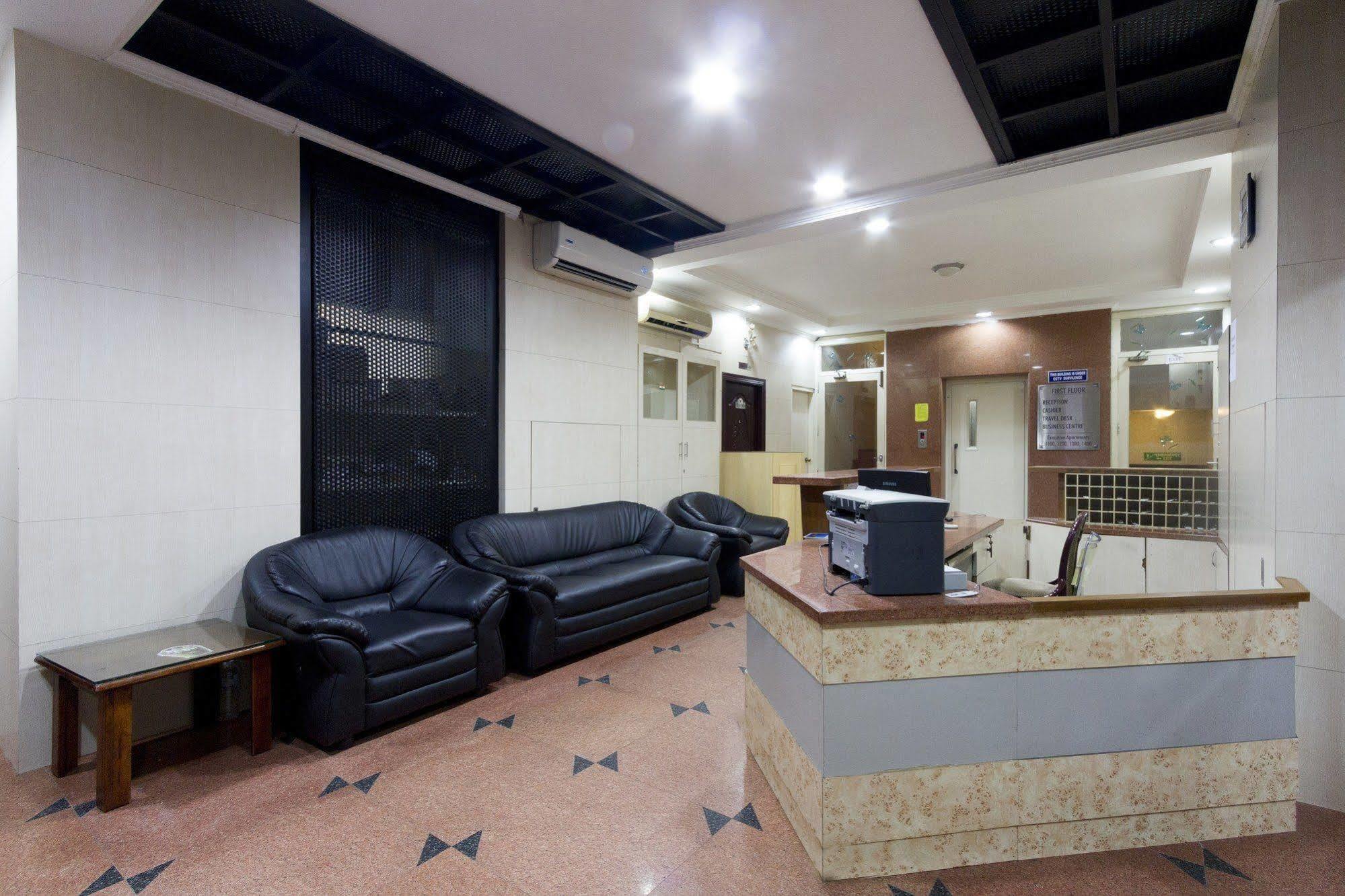Capital O 66763 Blossoms Serviced Apartments Chennai Extérieur photo